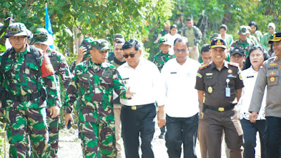 TMMD ke-117 Kabupaten Kupang NTT Resmi Dimulai, Jerry Manafe : Masyarakat di Desa Oenif Patut Bersyukur 