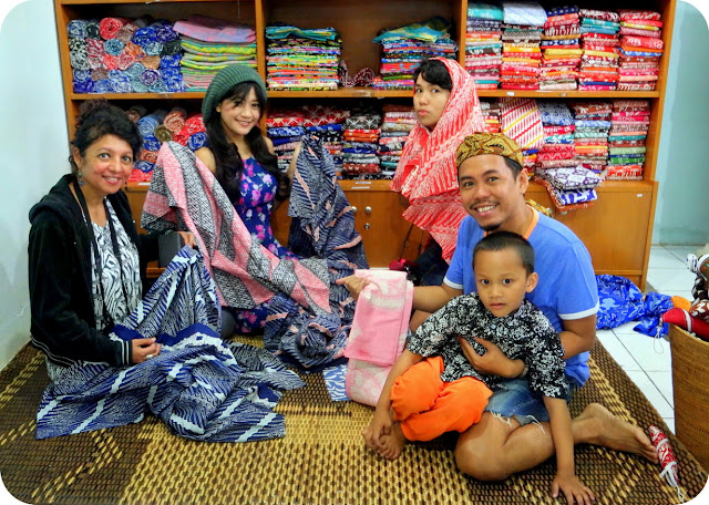 Belajar Membatik Garutan Di Rasya Batik Gallery Ternyata Garut Juga Punya BATIK GARUTAN