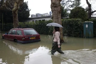 In Paris, there is a high level of danger due to floods-1
