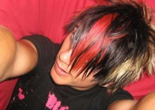 Red-Black layered hair Red-Black layered hair