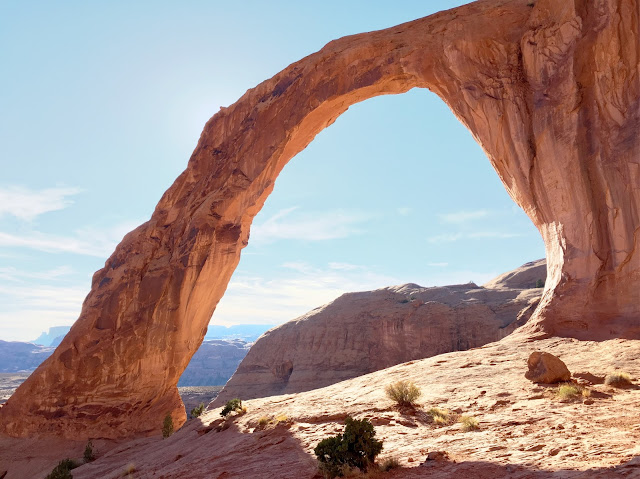 natural arch, photo, sunny day, desktop, wallpaper, screensaver, backgrounds, sunlight, mountains, desert, sky