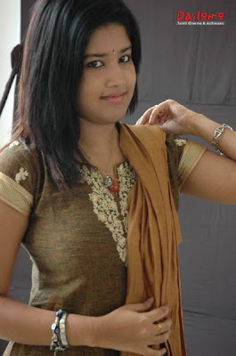 Shona Neogi akka Soumya Hot Photos