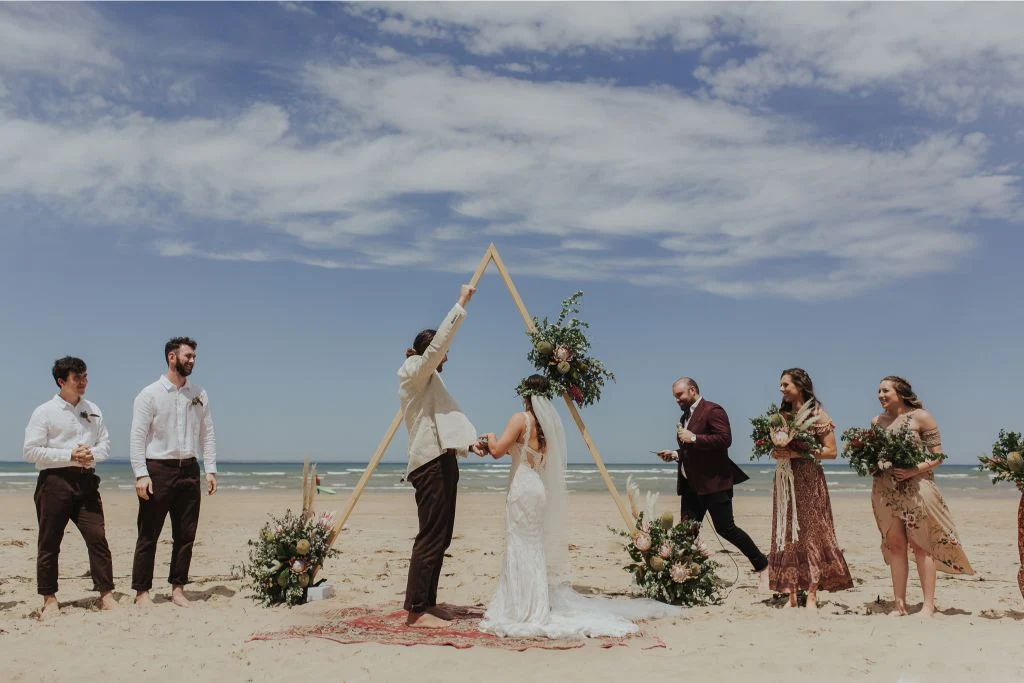 smokey oscar wedding photography melbourne beach boho bride florals barn weddings