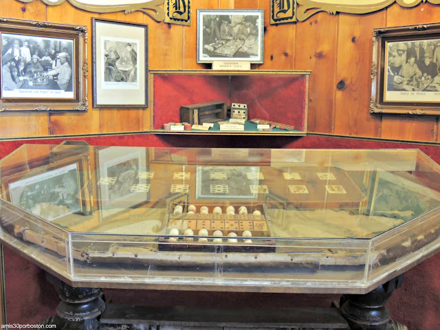 Suicide Table del Delta Saloon en Virginia City, Nevada