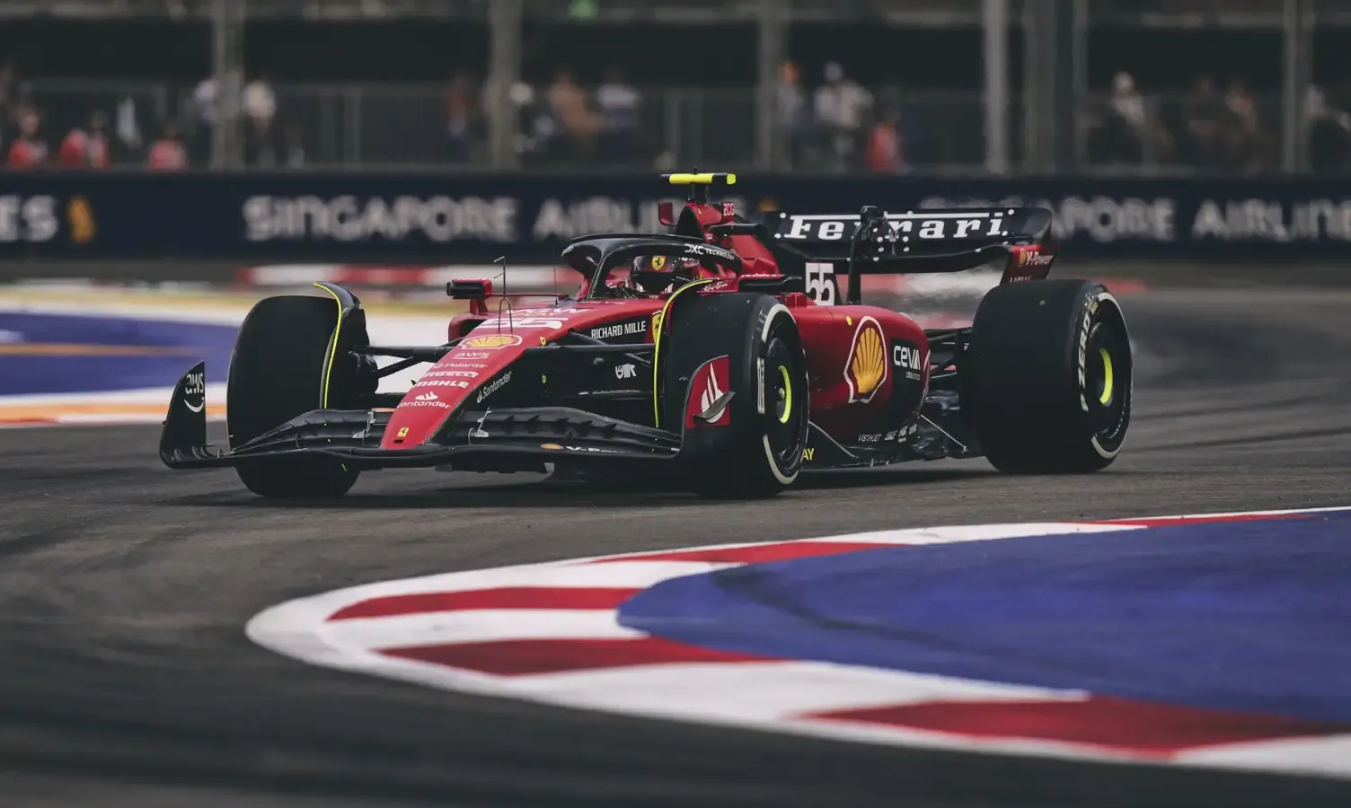 Carlos Sainz vince il gran premio di Singapore 2023