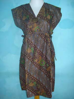   Model Baju Batik Modern Wanita