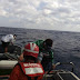 Secretarìa de Marina rescata a tres personas en el mar (VIDEO)