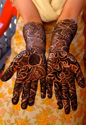 Black Henna Tattoos For Female Tattoo Picture 3