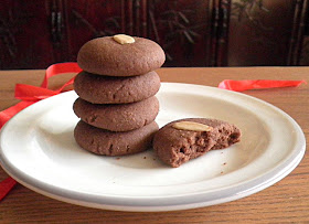 Eggless Nutella Cookies Recipe @ treatntrick.blogspot.com