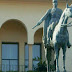 مطالبات بإزالة تمثال الجنرال ليوطي من واجهة قنصلية فرنسا في الدار البيضاء