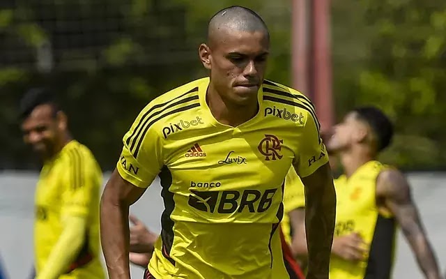 Mateusão bate recorde de velocidade do elenco do Flamengo nesta temporada