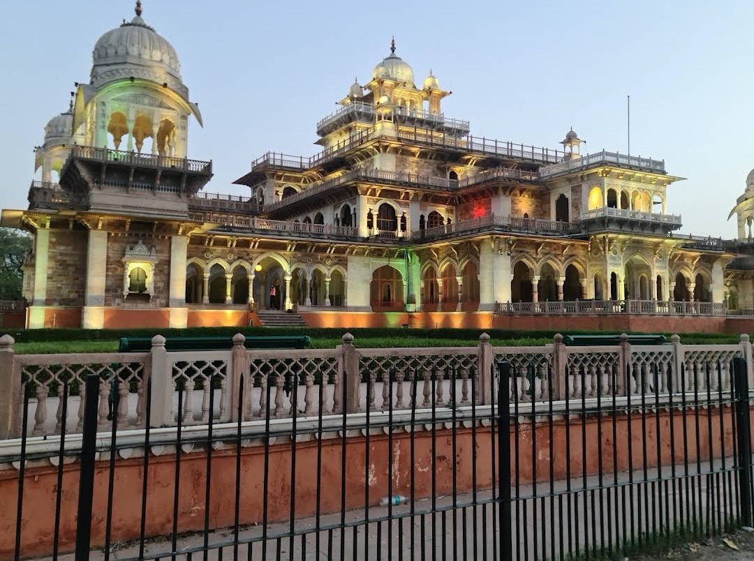 jaipur tourist places near railway station