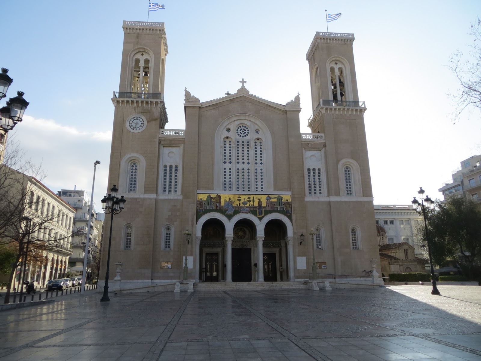 旅情報と生活tips 地球の歩き方 より新しいギリシャ アテネ情報 １１ シンタグマからアクロポリス遺跡 パルテノン神殿 へ