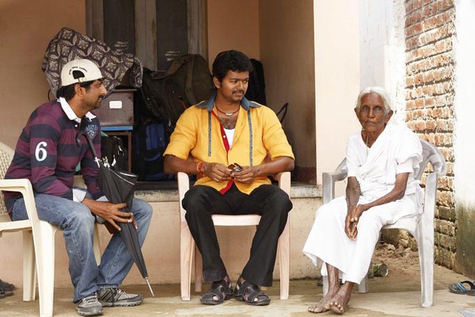 vijay aith koundamani mother photos movie photos