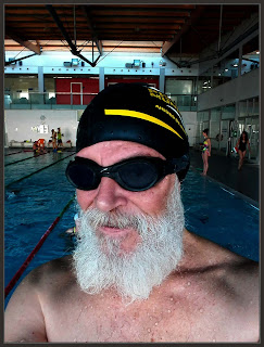PISCINA-MANRESA-NATACIO-ACTIVITATS-EQUILIBRI-FOTOS-PINTOR-ERNEST DESCALS