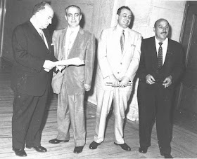 Los mafiosos James Osticco, Angelo J. Sciandra y Russell A. Bufalino en 1959 antes de entrar a un juicio