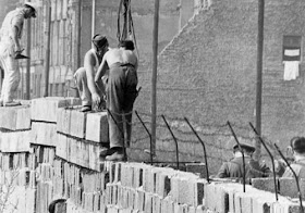 Construcción del Muro de Berlín