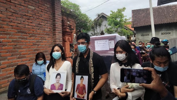 Jenazah Pramugari Sriwijaya Air SJ182 Tiba di Rumah Duka di Denpasar