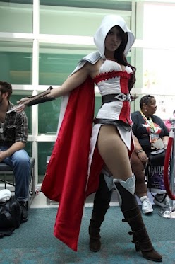 assassin's creed cosplay babe