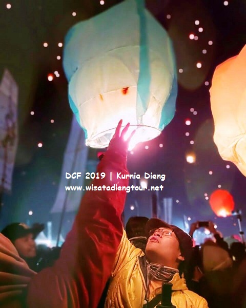 Foto Malam Lampion Dieng Festival 2019