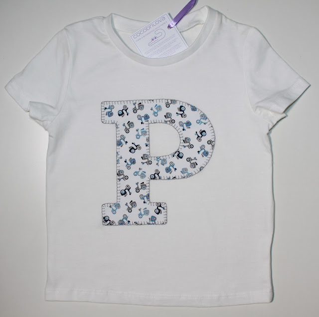 camiseta personalizada con la inicial P