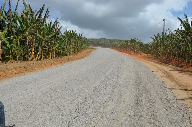 Pavimentação de estrada em distrito de São Vicente Férrer em ritmo acelerado