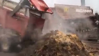 Viral Gerai McDonald's Ditimbun Kotoran Satu Truk, Netizen: Emangnya Enak