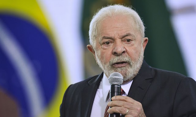 Brasil "voltou à normalidade" no governo Lula, diz The Economist