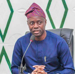 Makinde signs Oyo Electricity Regulatory Commission Bill into Law - ITREALMS