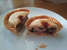 voakes free from black pudding pie
