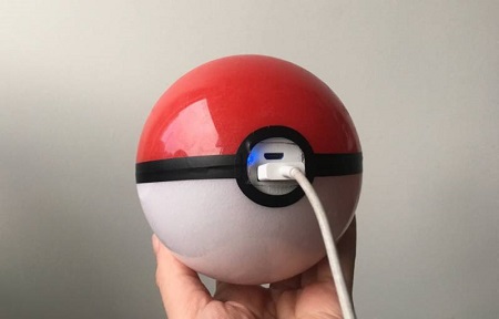 Powerbank Bentuk PokeBall: Didesain Untuk Pemain Pokemon GO