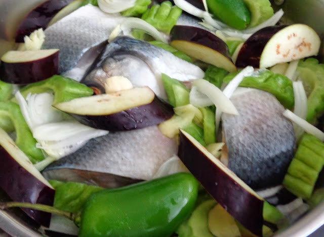 How to Make Paksiw na Bangus or Milkfish Stewed in Vinegar Transforming Milkfish into Perfection