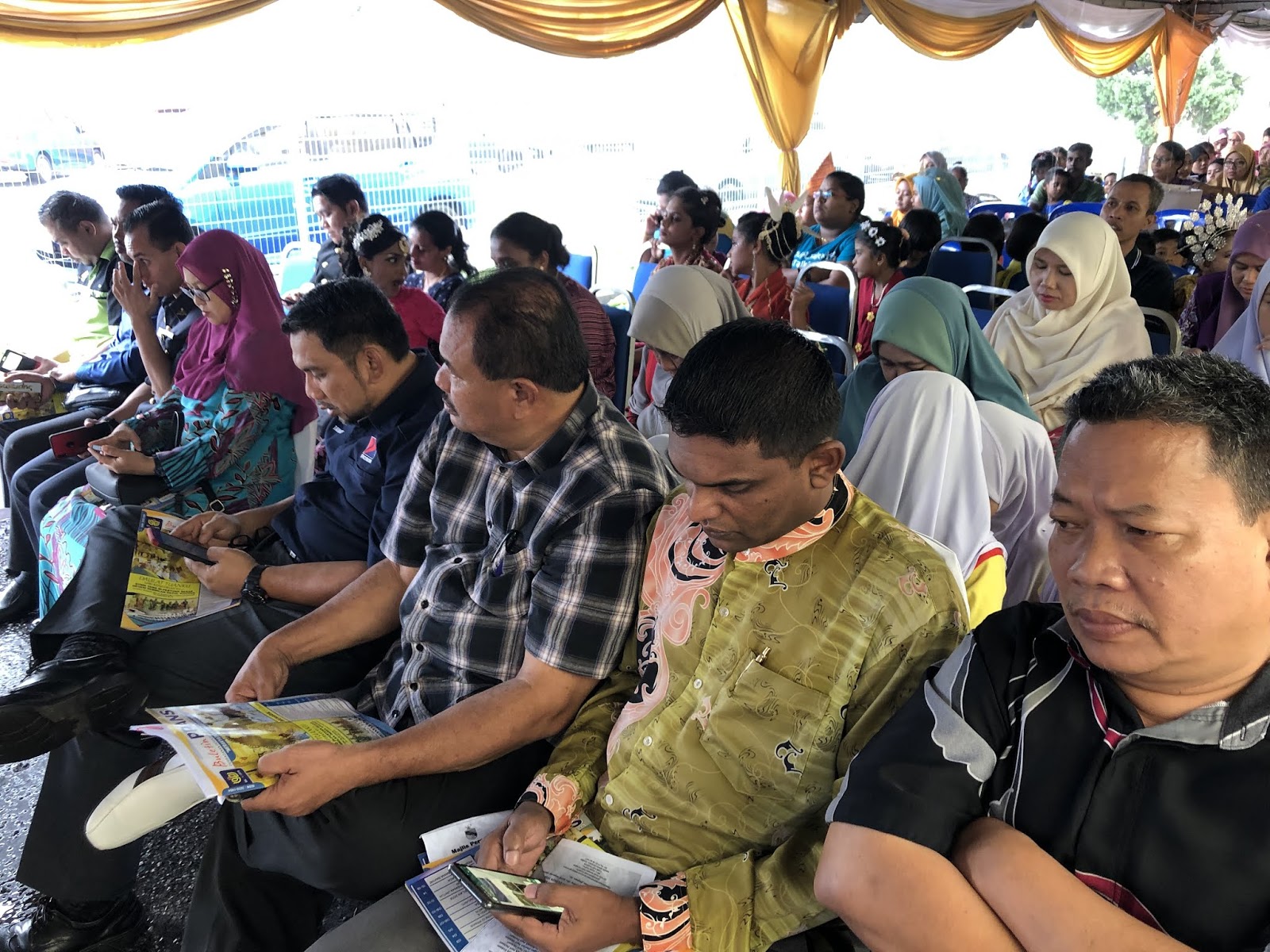 PROGRAM KEMPEN MERAKYATKAN BUDAYA MEMBACA PERINGKAT DAERAH ...