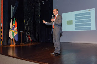 Rafael Lyrio, dir.  de incetivos fiscais da CODIN, participa da reunião estratégica em Teresópolis