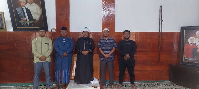 TOKOH PEMUDA SIANTAR-SIMALUNGUN BERSILATURRAHMI KE SERAMBI BABUSSALAM TUAN GURU BATAK JAWA TONGAH SIMALUNGUN 