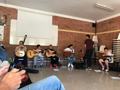 Guitarra. Colegio Maria Auxiliadora.Zaragoza