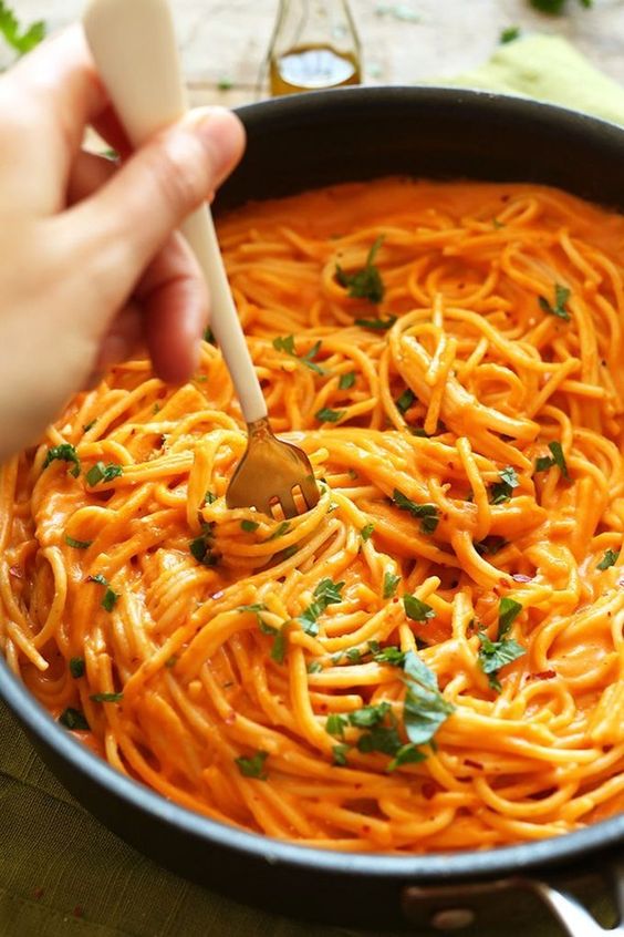 Roasted Red Pepper Pasta | 27 Insanely Delicious Recipes You Won't Believe Are Vegan