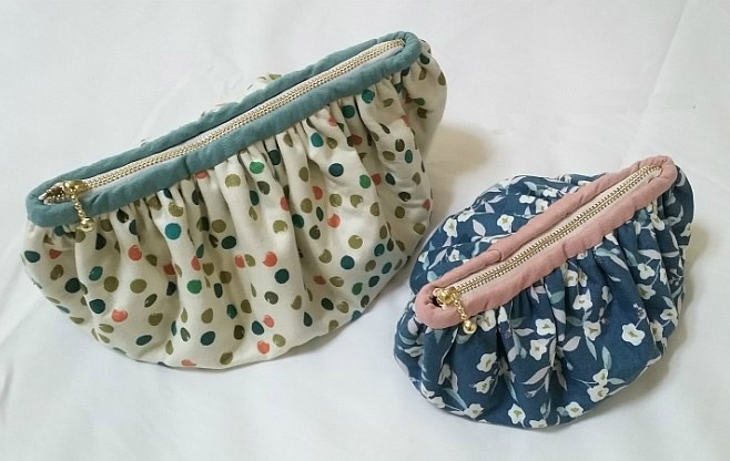 Dumpling Zipper Pouch Coin Purse Cosmetic Bag Tutorial in Pictures. 