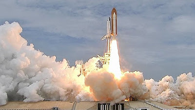 Atlantis Space Shuttle Last Launch By NASA 2011 by cool wallpapers