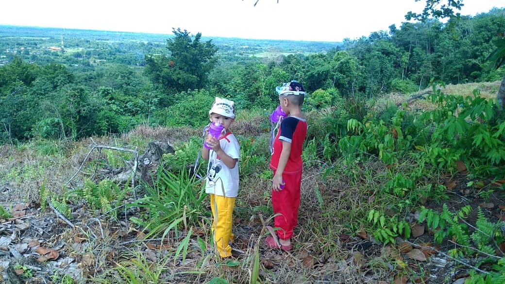 Menjejaki Bukit Tinubau