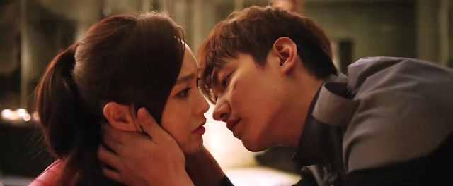 Lee Min Ho and Park Ming Young in Bounty Hunters