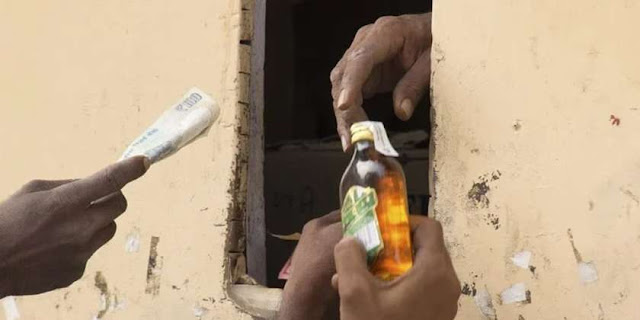 Six policemen were suspended in the poisonous liquor scandal