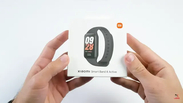 Le déballage du Xiaomi Smart Band 8 Active