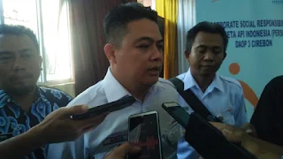 PT KAI Daop 3 Bagikan Paket Sembako Murah Di Empat kelurahan Di Kota Cirebon 