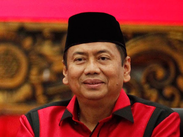 Kapitra PDIP Terdepan Coba Patahkan Tuntutan KAMI Kepada Jokowi