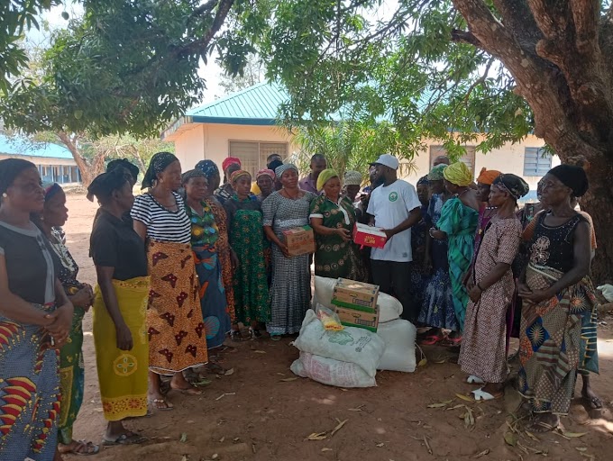 Easter: Don Alex Foundation Distributes Food Items to Widows in Bekwarra LGA