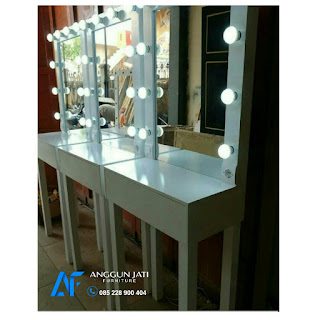 Model Meja Rias Lampu Murah | Cermin Rias Lampu Murah