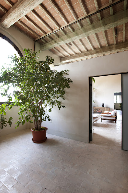 15th Century Italian Villa Renovation By CMT Architects 11