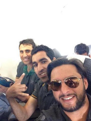 Shahid Khan Afridi smiles