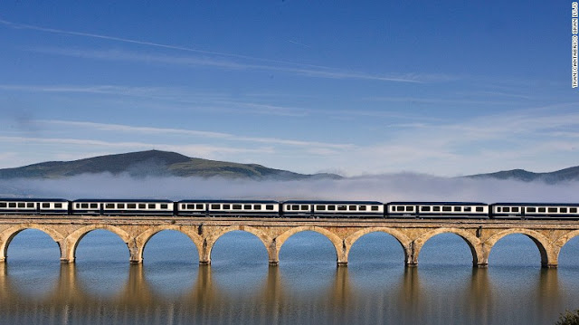 world's most luxurious train journeys